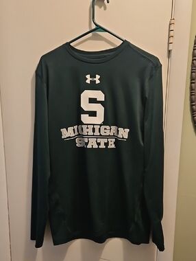 Under Armour Michigan State Men's Medium Long Sleeve Shirt